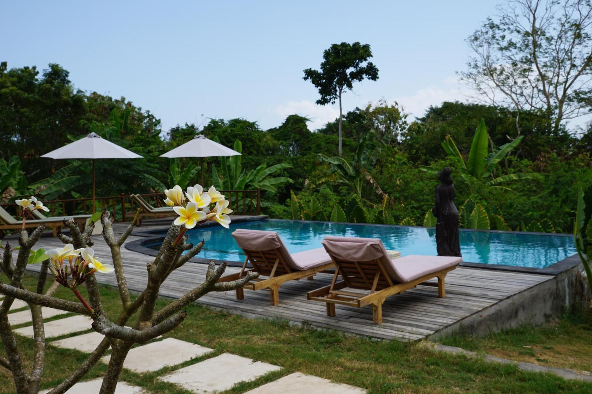 Sunset Hill Lembongan Hotel ภายนอก รูปภาพ